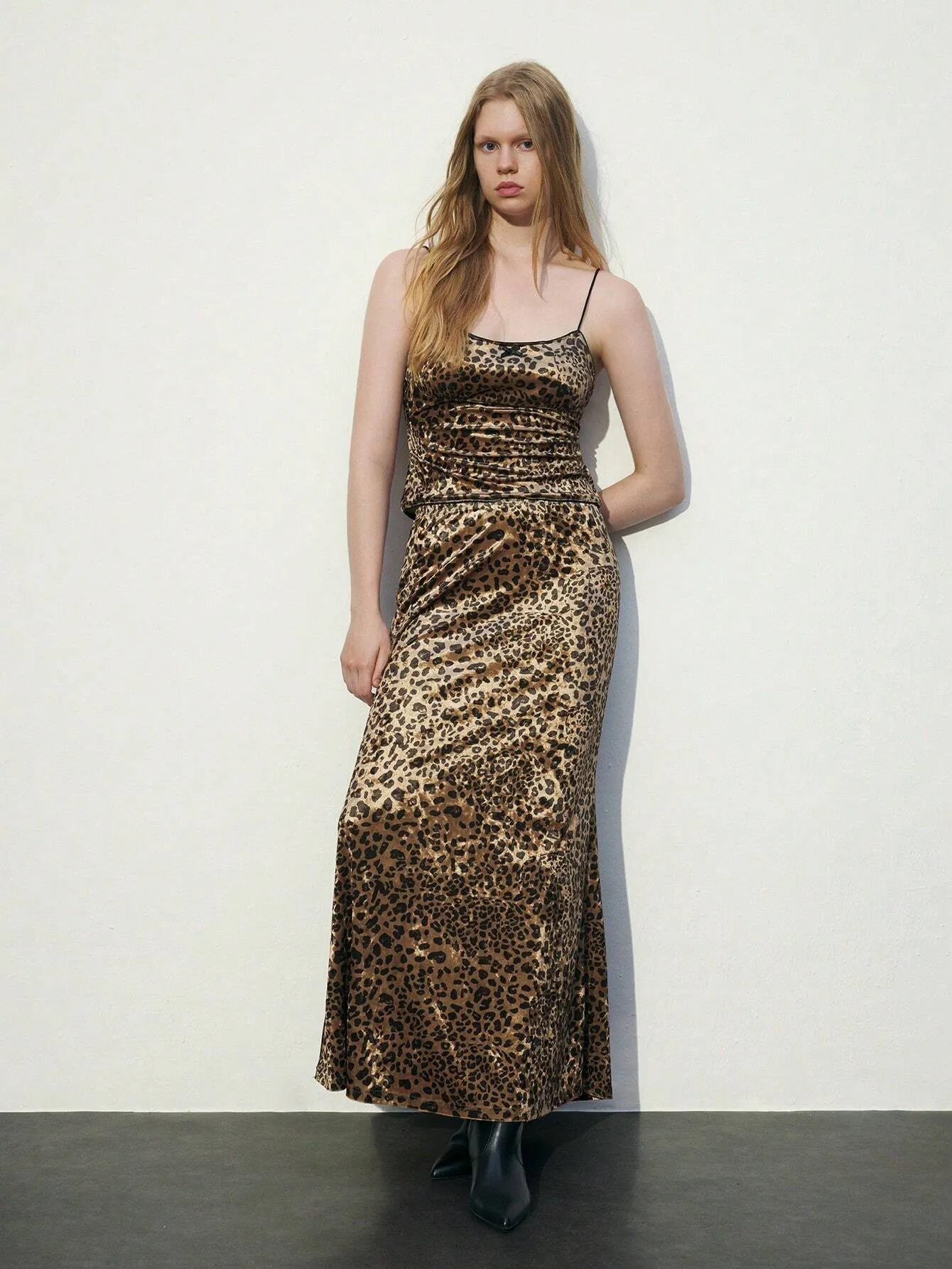 2pcs Women's Y2K Leopard Print Camisole Top And Long Midi Skirt Fashion Set