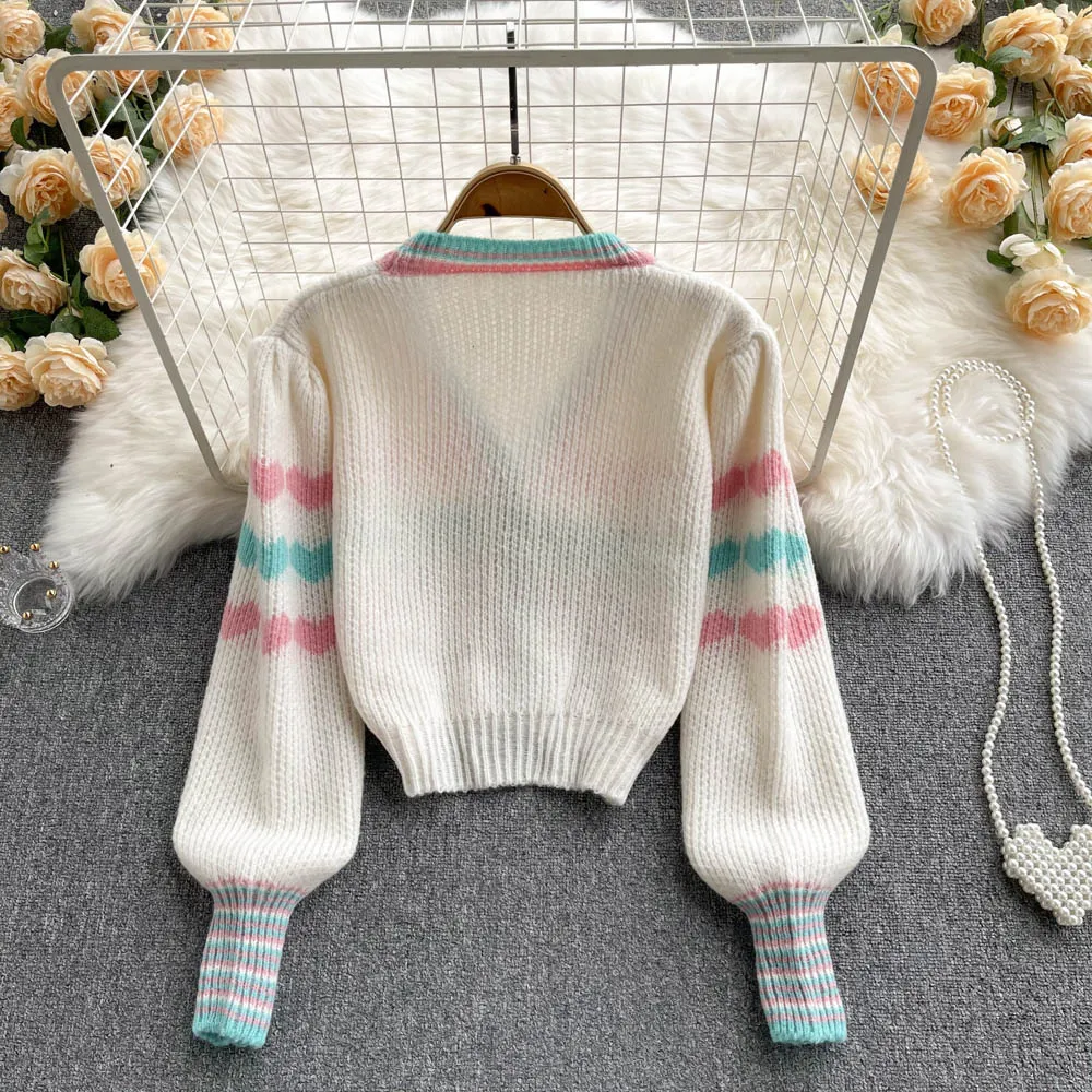 Cute heart pattern cardigan sweater   S588